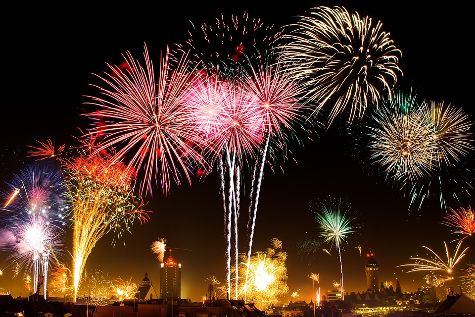 Son et lumière, feu d'artifice, feu de la St-Jean